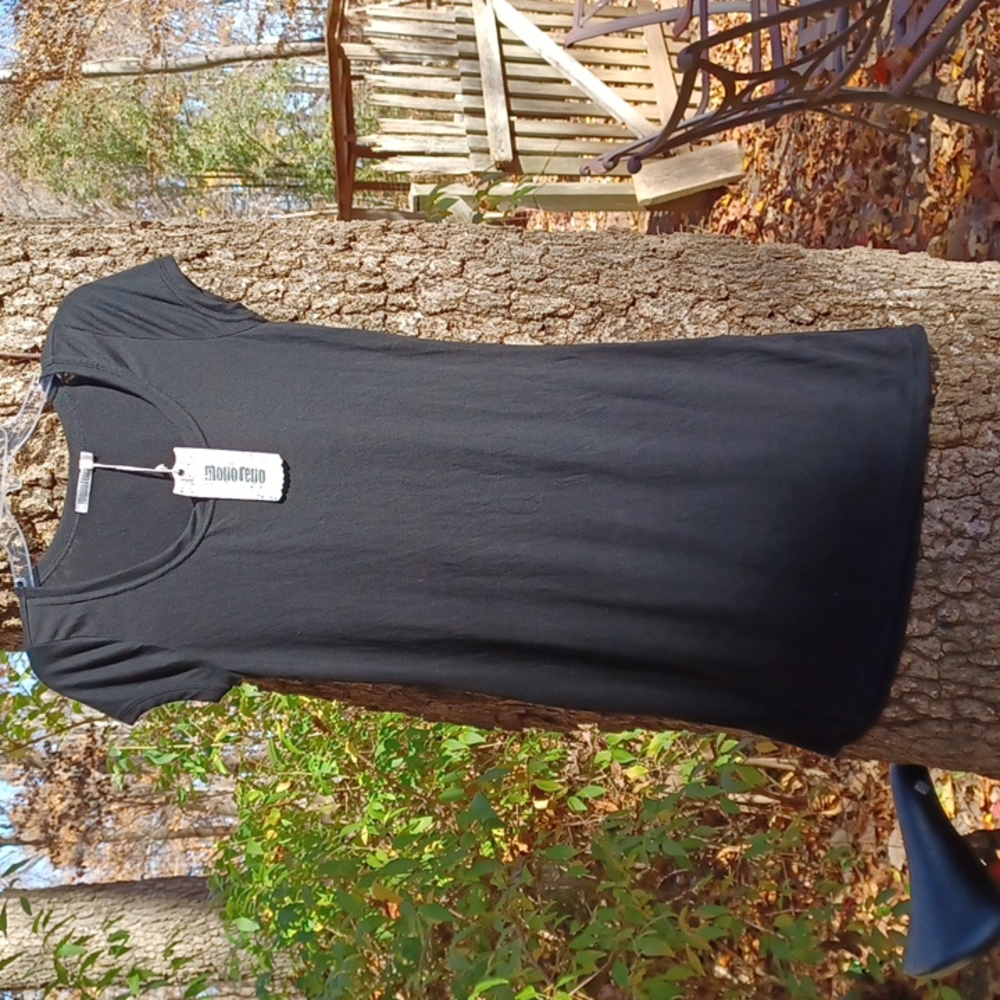 Monoreno dress.